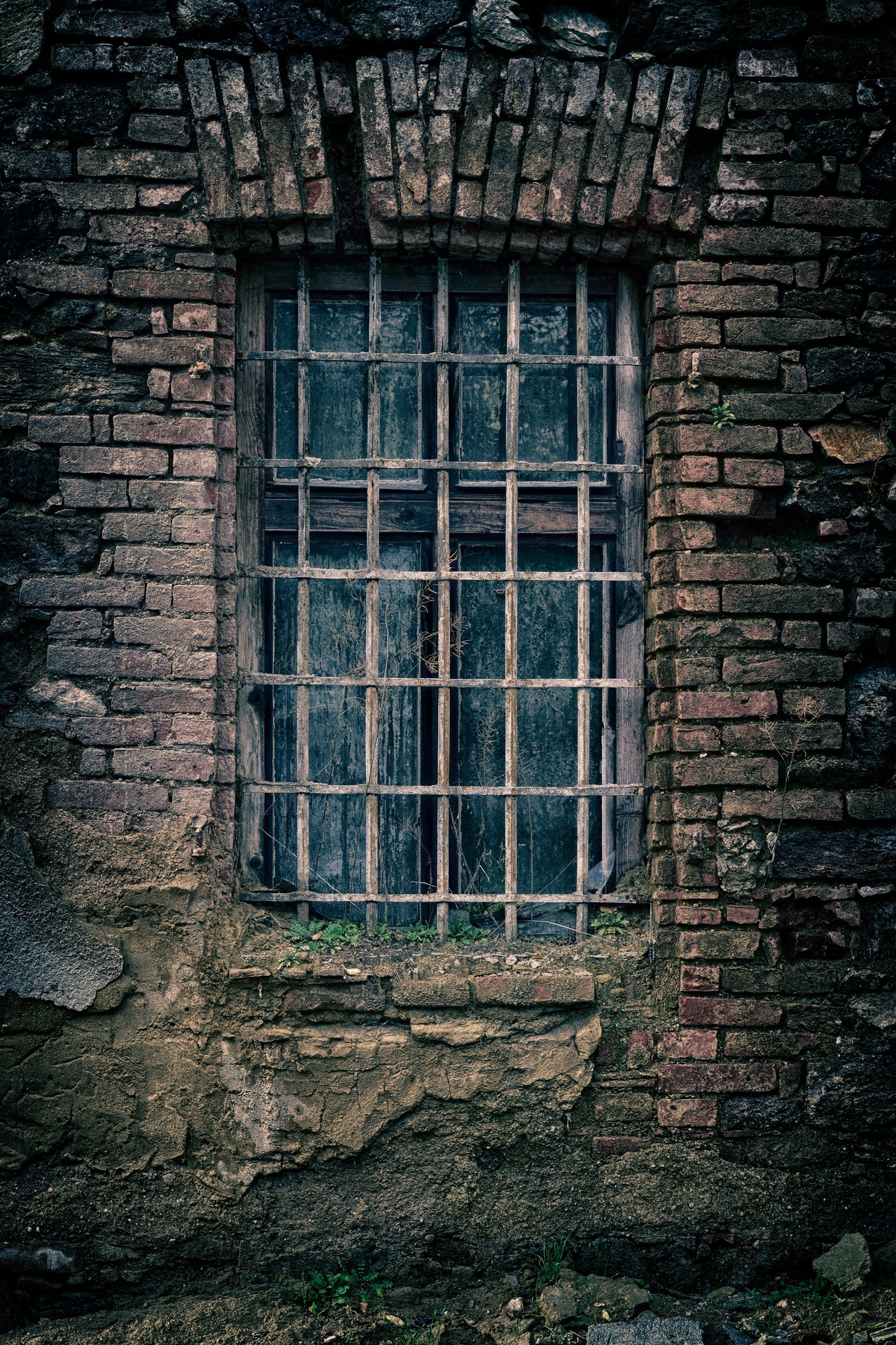Benefits Of Investing In A Distressed Property.