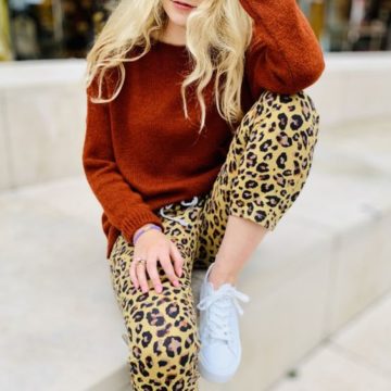 Clothes & Accessories