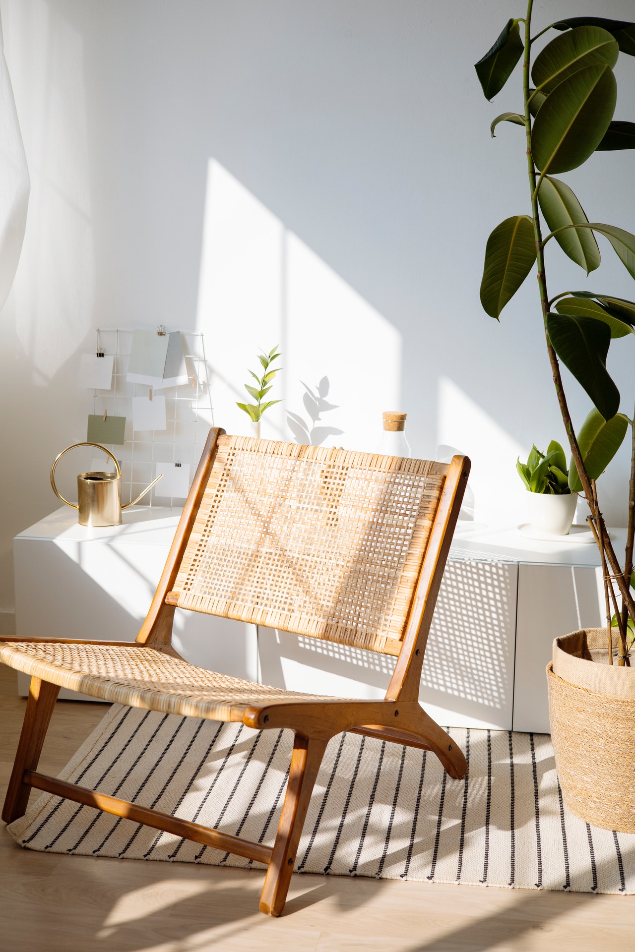 5 Alternatives To A Full-Sized Sofa For Your Living Room.