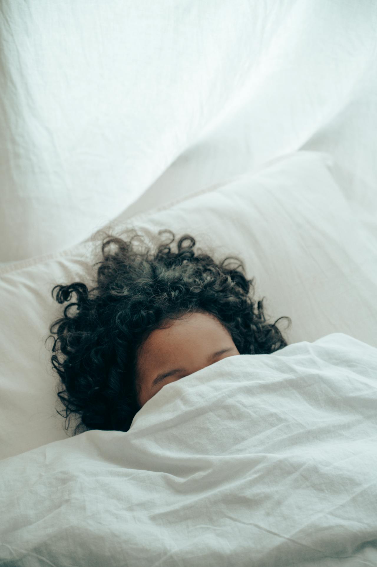 Top 5 Things Every Girl With Curly Hair Needs in Her Routine.