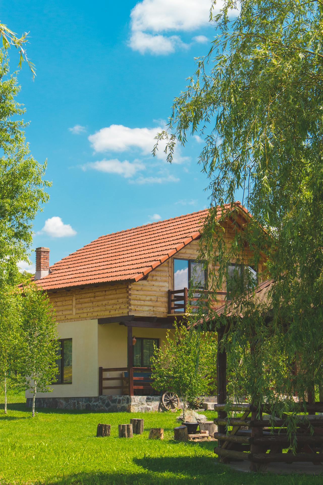 Estate Clean Outs Simplify Family Life Transitions.