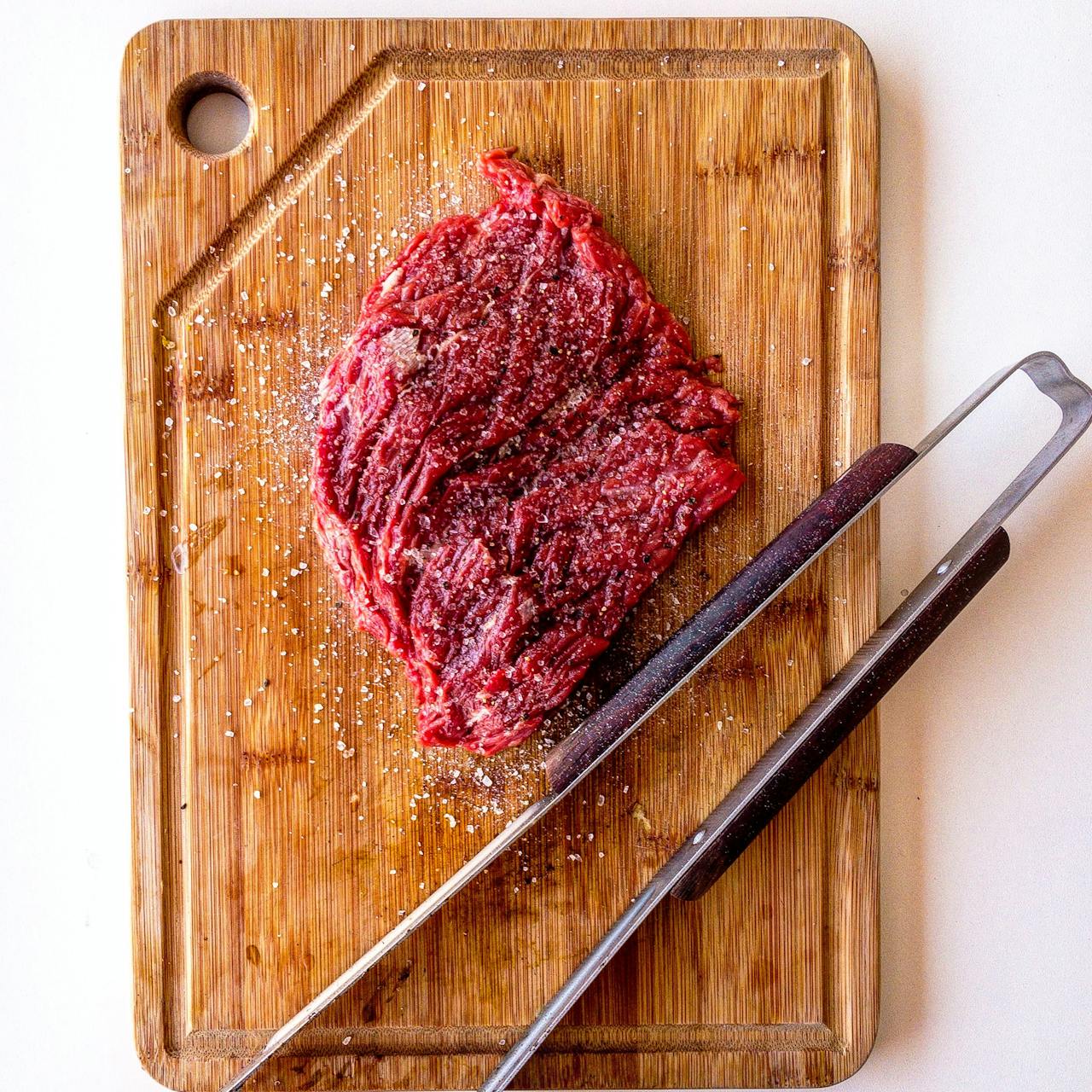 How Curated Meat Boxes Help You Eat Better And Waste Less.