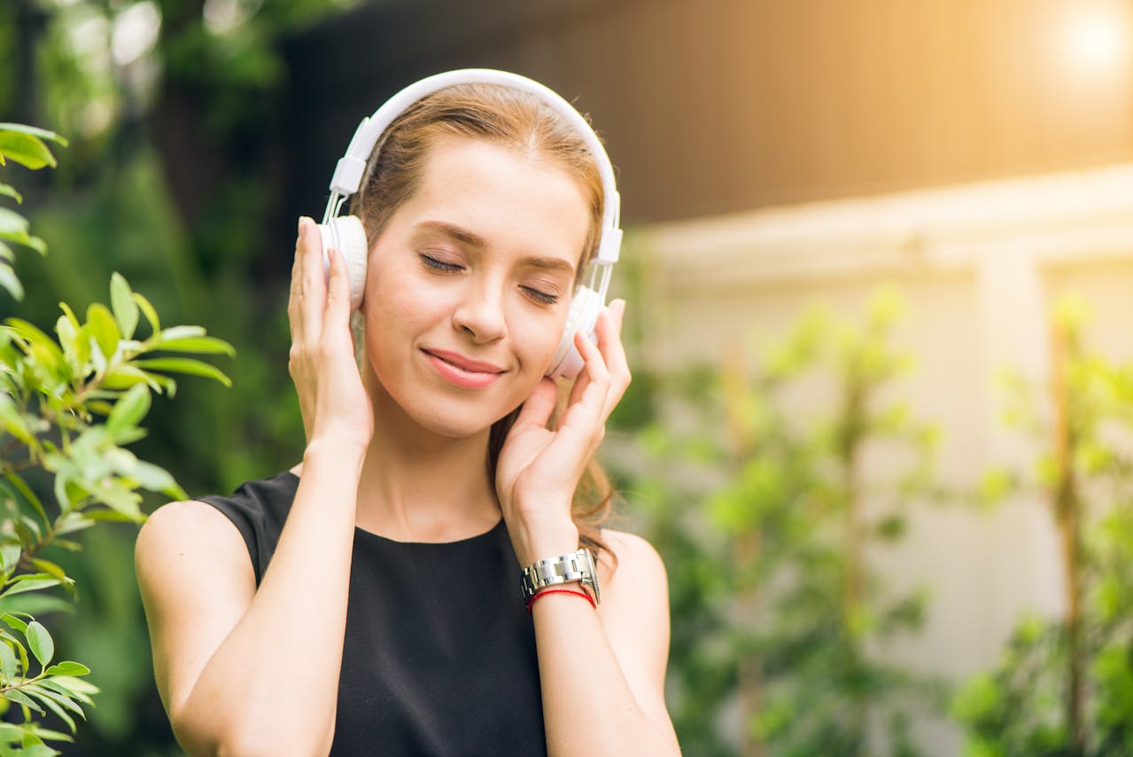 Smart Audio Tech That Helps The Visually Impaired Navigate Freely.