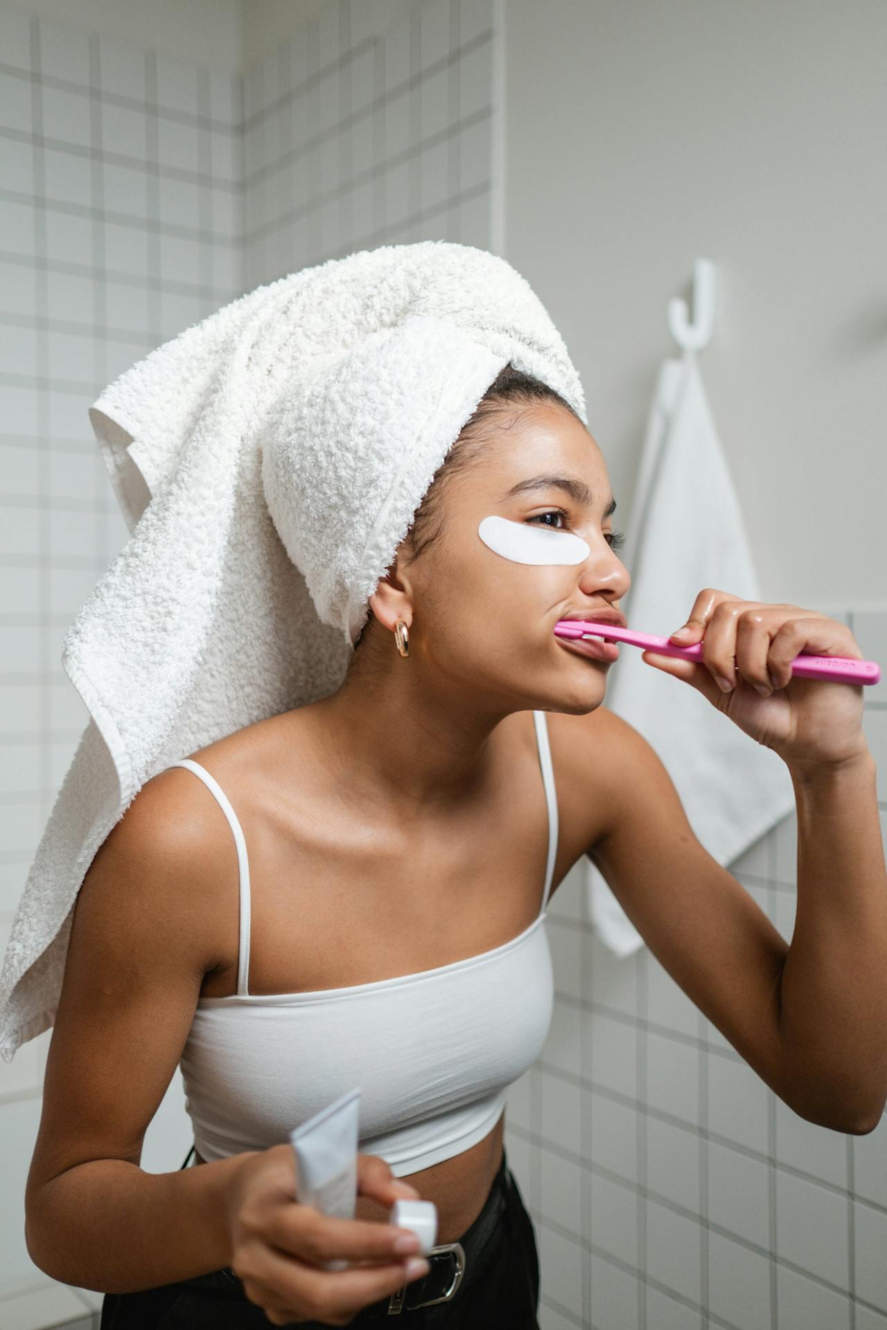 The Best Teeth Whitening Strips: Spotlight Oral Care’s Innovative Approach To A Brighter Smile.